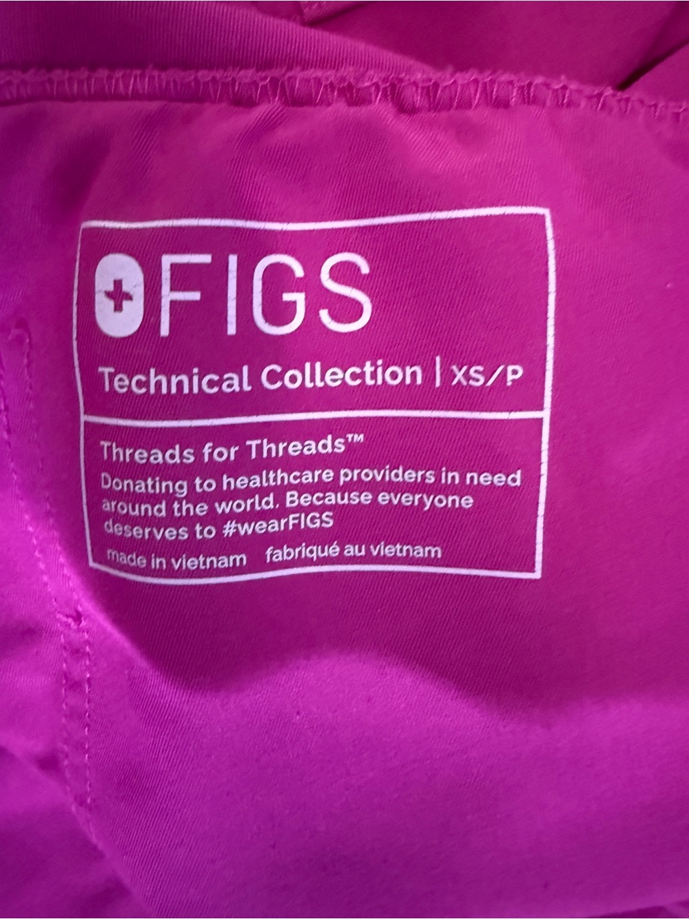 Figs Magenta Scrub Set - Picture 3 of 3
